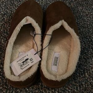 NWT! Nordstrom Rack Mens Slippers